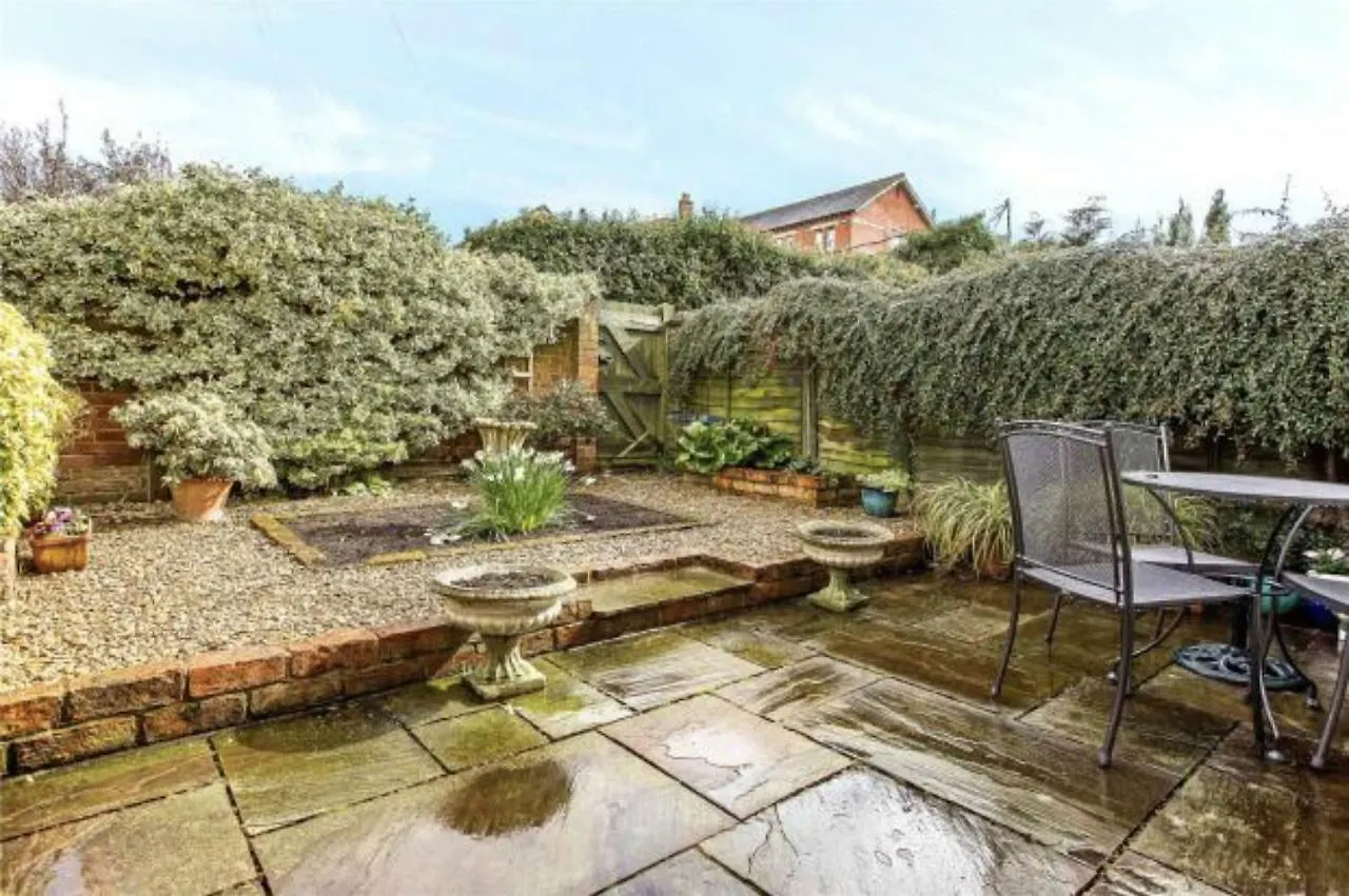 Cedar Court Central Cheltenham Town House Villa United Kingdom